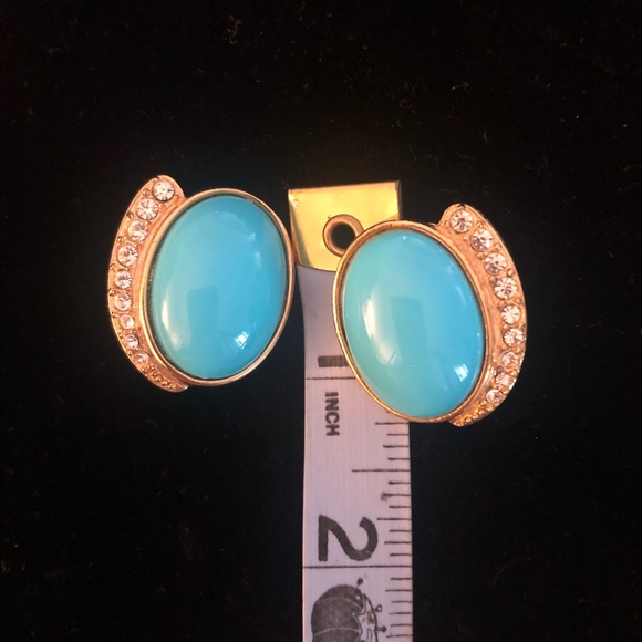 Vintage turquoise crystal & gold clip on earrings - Picture 4 of 6
